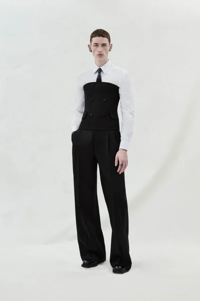 Look 1
